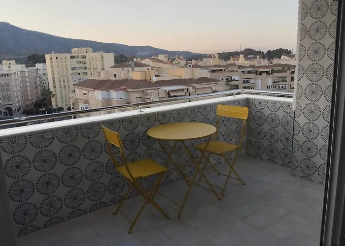 Moon Apto Centro Torremolinos Wi-Fi Piscina Appartamento *